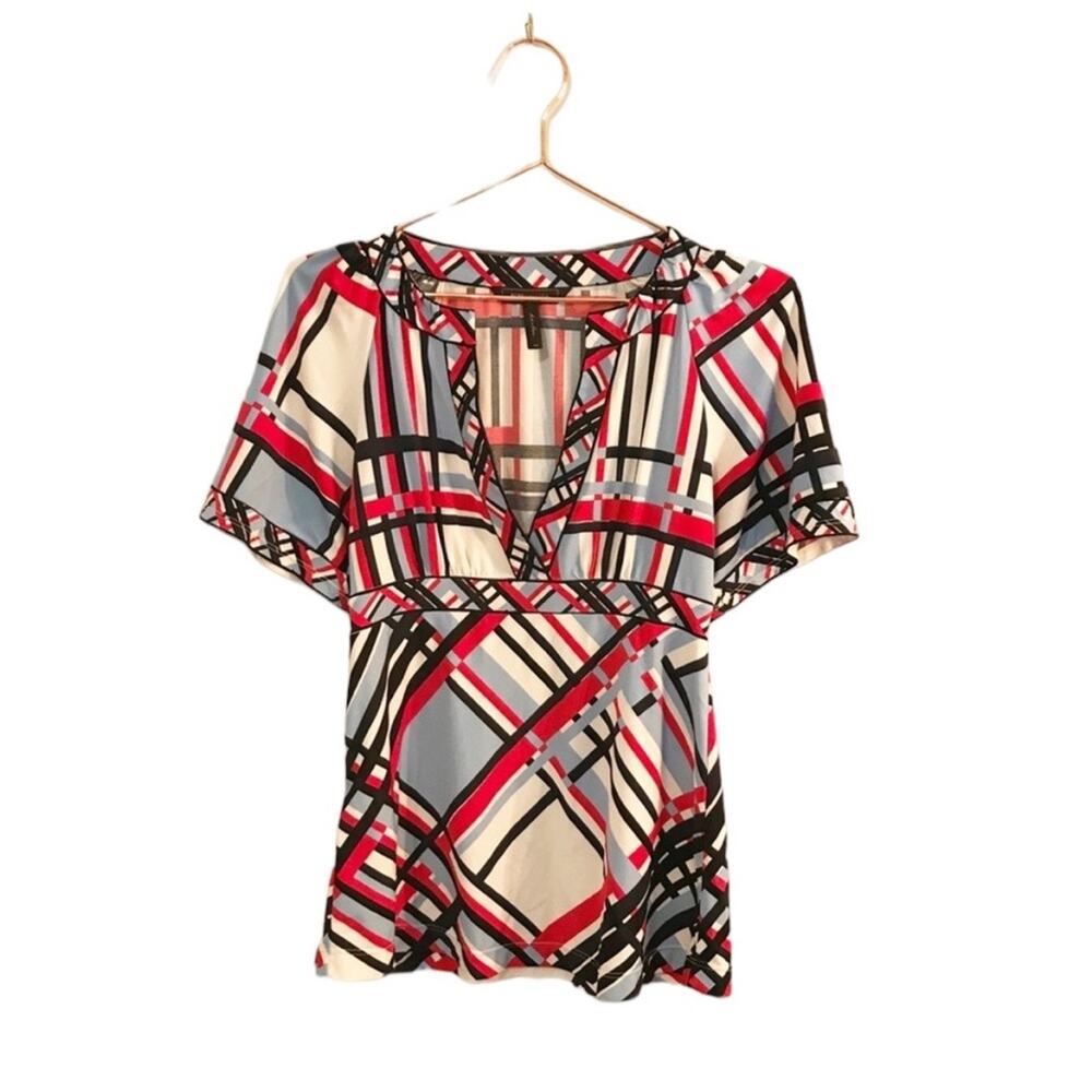 BCBGMaxazria v neck red white blue blouse size XS short sleeved